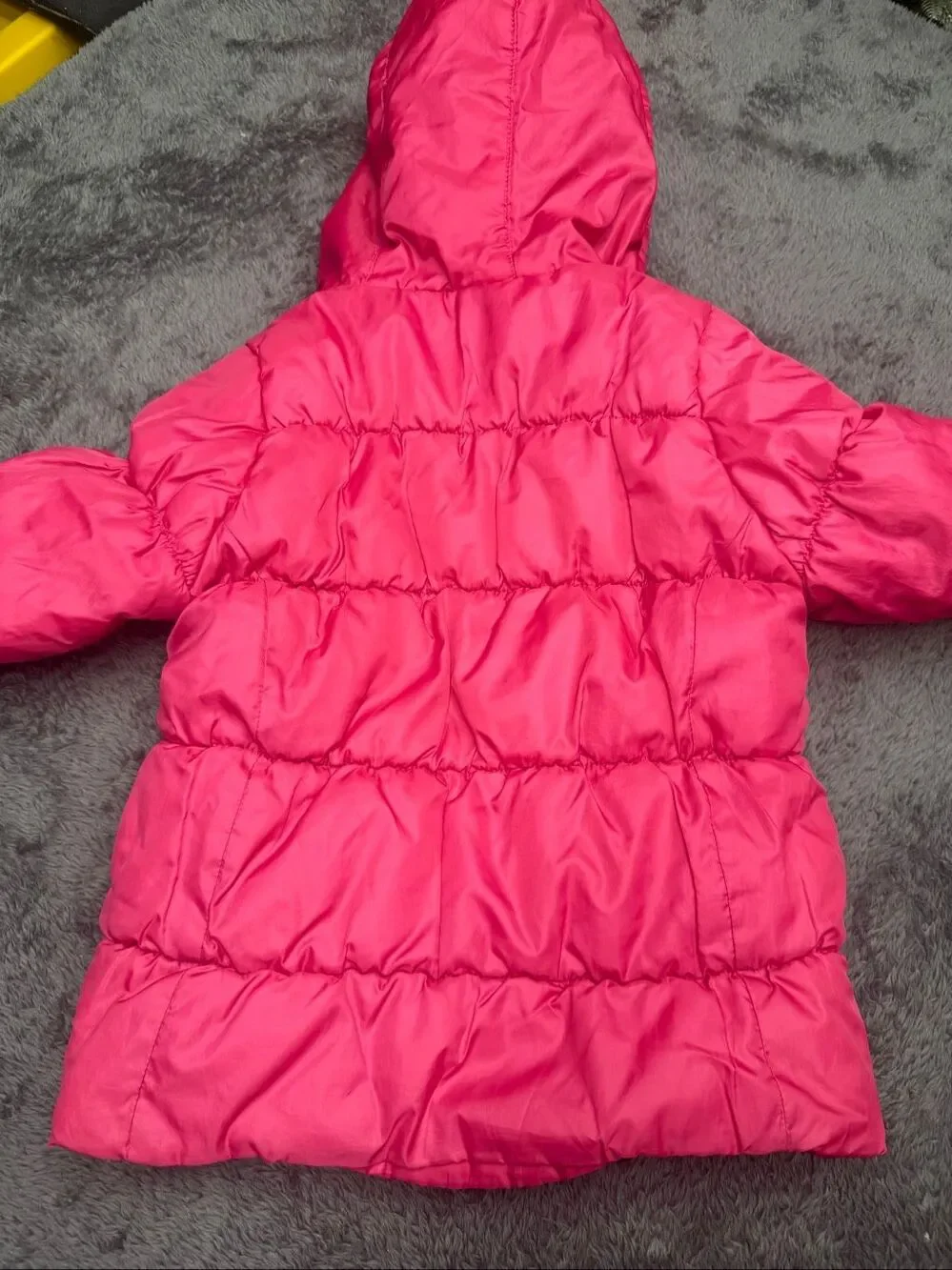OshKosh B'gosh Puffer Jacket, Size Girl’s 7 in good shape! Warm pink OshKosh B